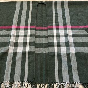 NEW Mersea Travel Wrap | Green with‎ Grey and Pink Plaid | One Size
